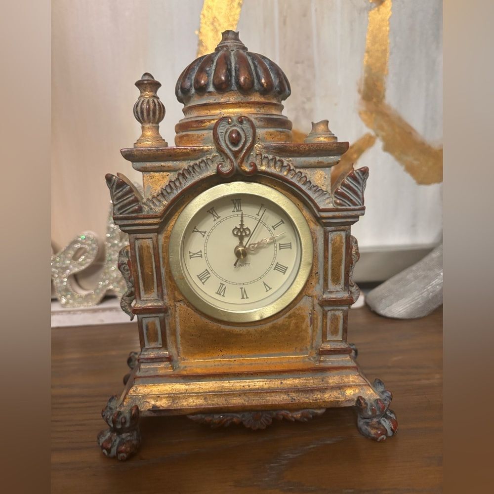 VTG Gold Ormulo Replica Desk Elephant Engraved Mantle Clock